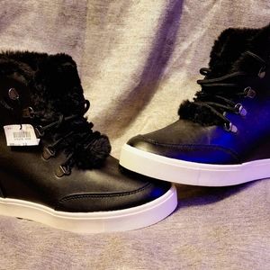 Brash Women's size 10 wedge shoes